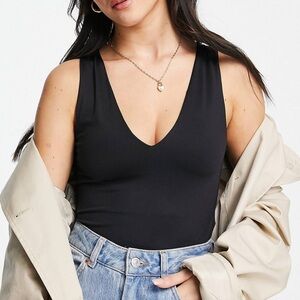 Stradivarius v neck bodysuit in black